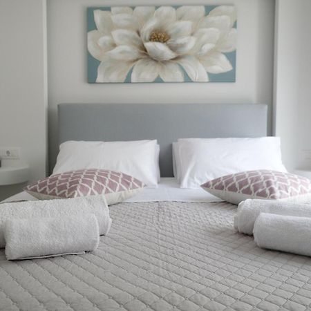 Rhodes Retreat: Modern Comfort In Serene Luxury Rhodes City 外观 照片