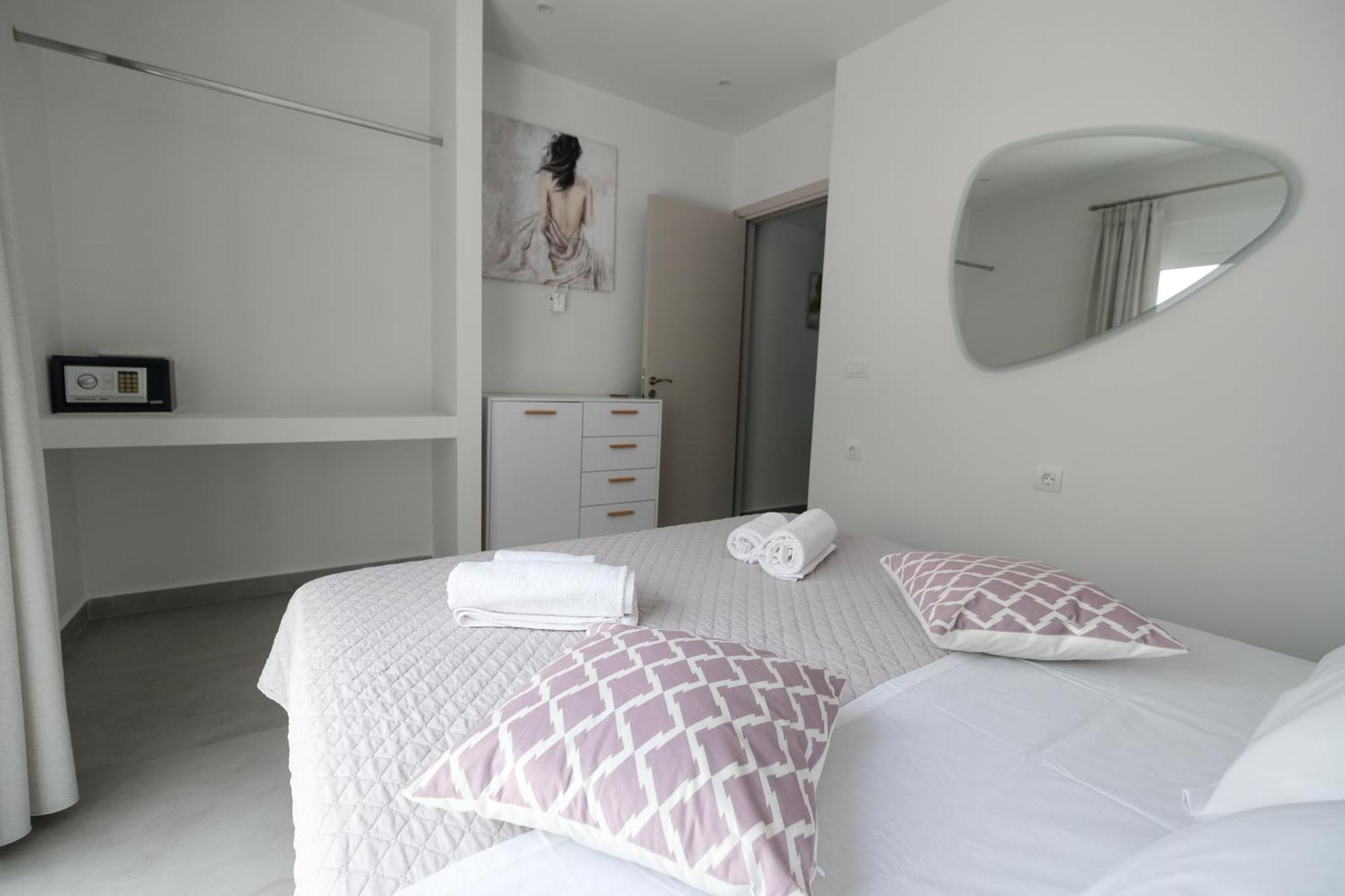 Rhodes Retreat: Modern Comfort In Serene Luxury Rhodes City 外观 照片