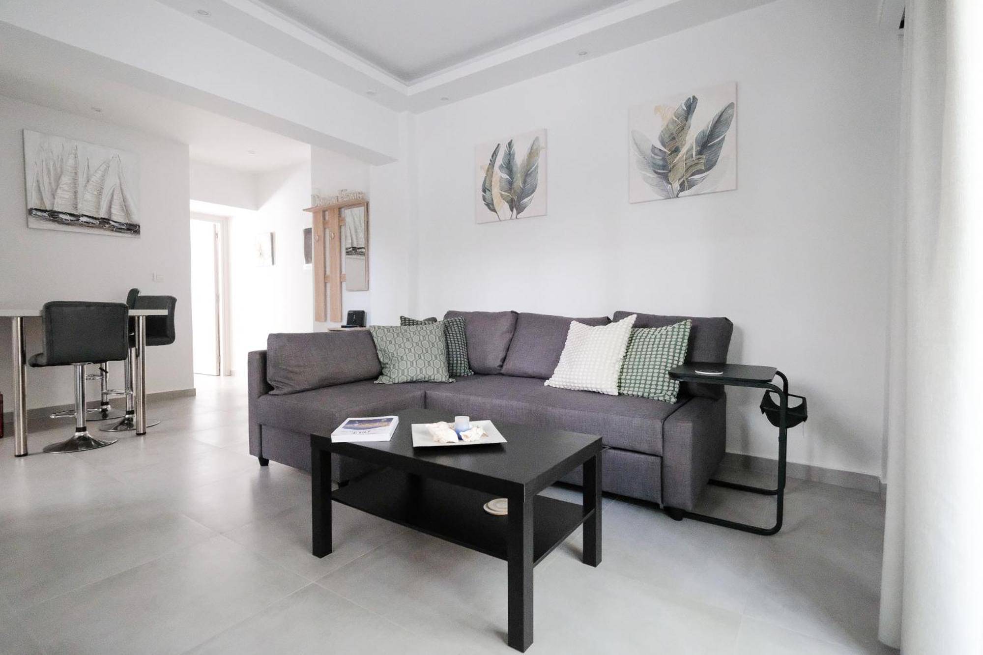Rhodes Retreat: Modern Comfort In Serene Luxury Rhodes City 外观 照片